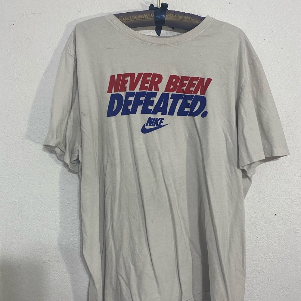 Nike tshirt